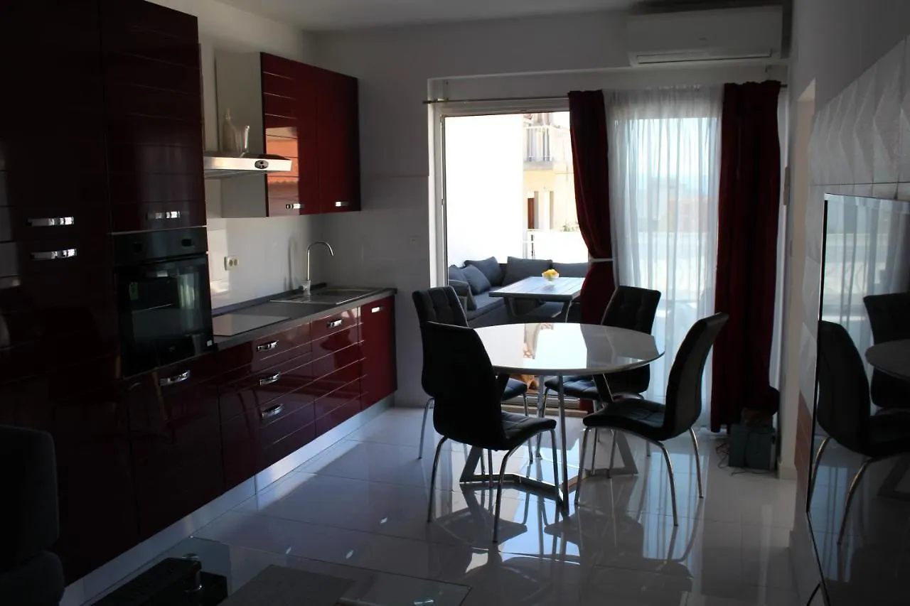 Luxury Apartment Maestral - Private Pool Split 0*,