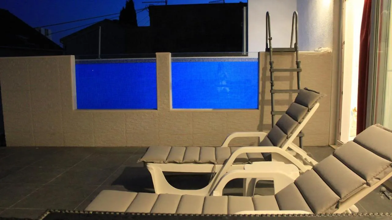 Luxury Apartment Maestral - Private Pool Split