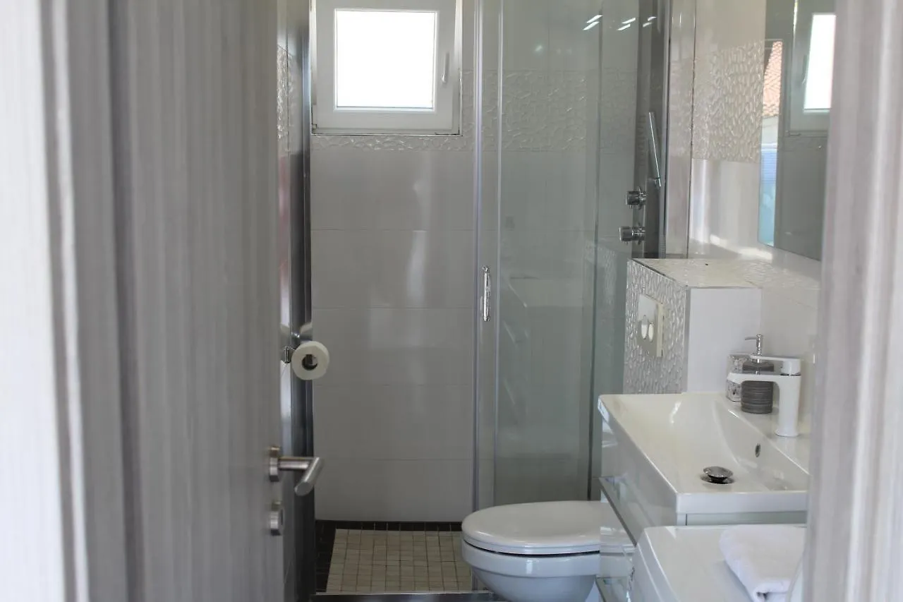 Luxury Apartment Maestral - Private Pool Split