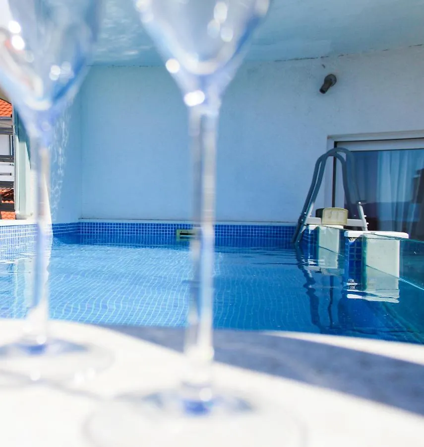 Luxury Apartment Maestral - Private Pool Split