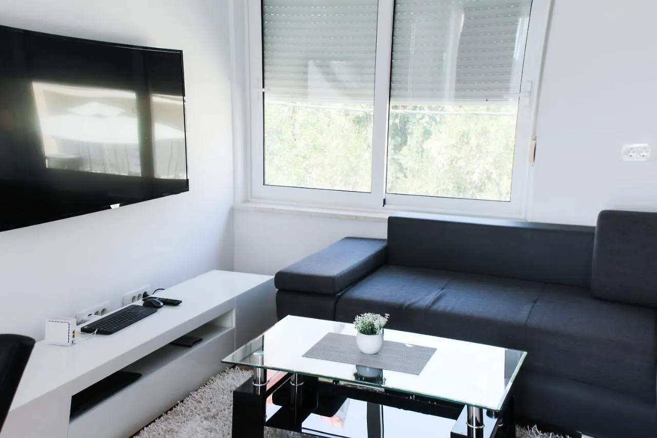 Luxury Apartment Maestral - Private Pool Split