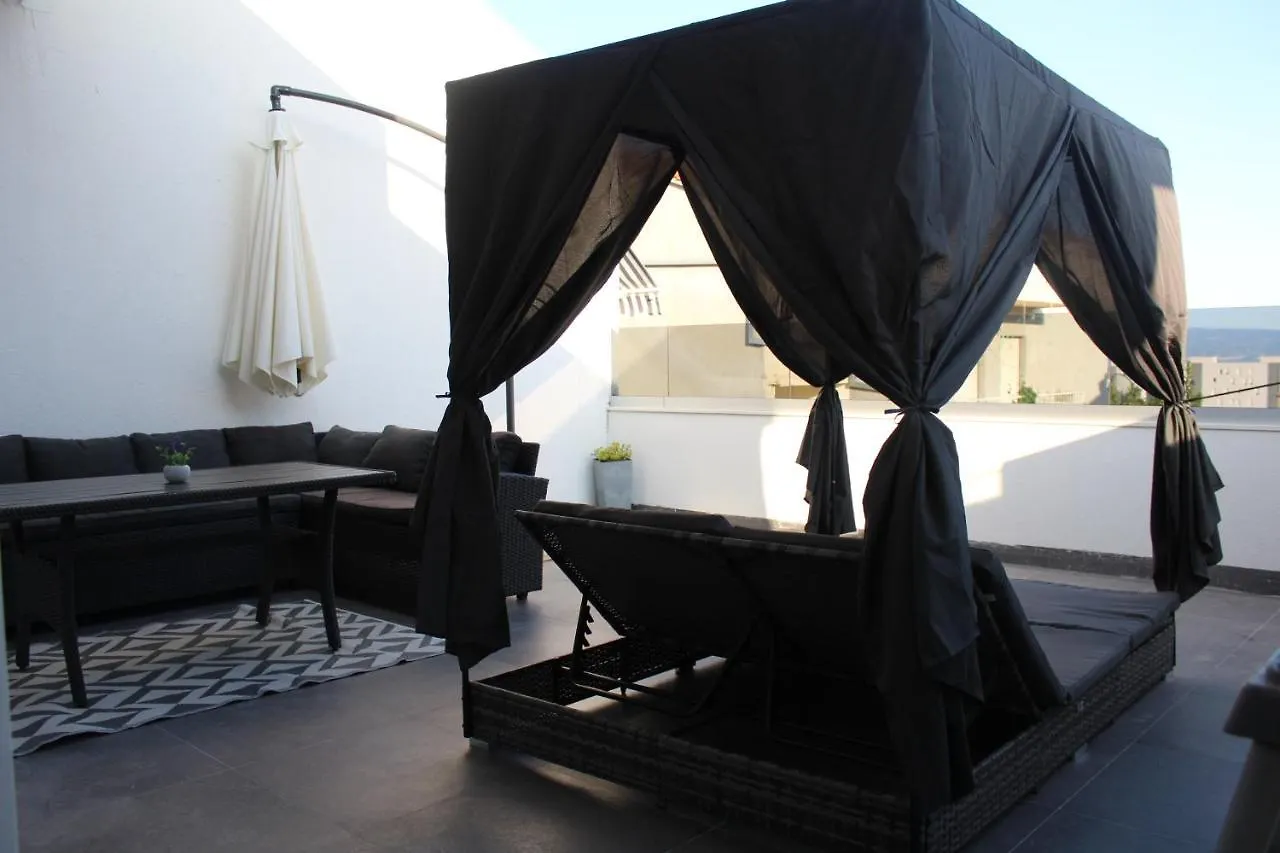 Luxury Apartment Maestral - Private Pool Split